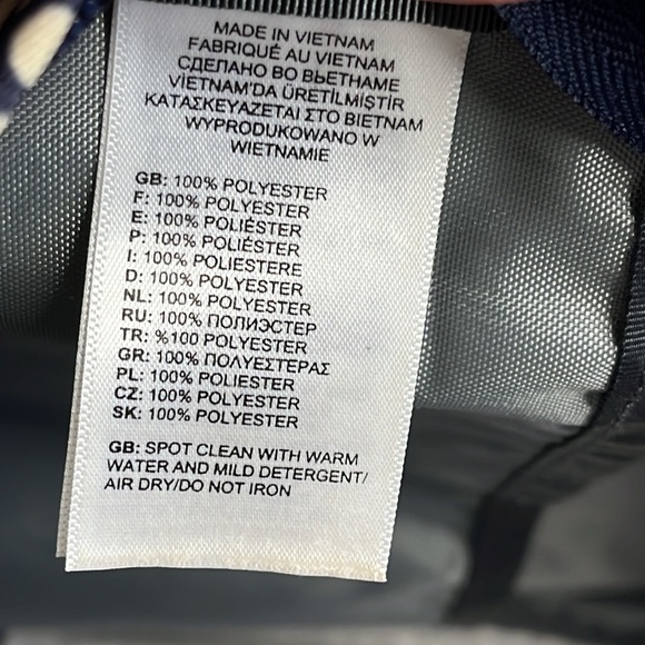 The North Face Wise Guy Backpack, Navy White, Medium Size school bag, hiking - Picture 16 of 17